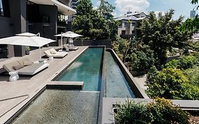 Kangaroo Point Apartment By Urban Rest